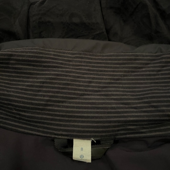 Lululemon Raindrop Jacket - Picture 9 of 10